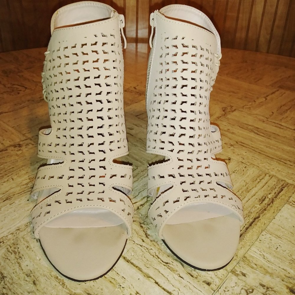 Forever peep toe ,cone heel size 8.5
